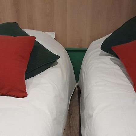 La Pause Sous Le Pin B&B Chambres D'Hotes Capestang Kültér fotó