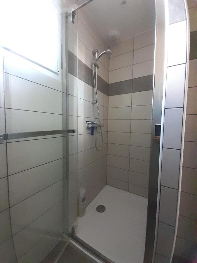 La Pause Sous Le Pin B&B Chambres D'Hotes Capestang Kültér fotó